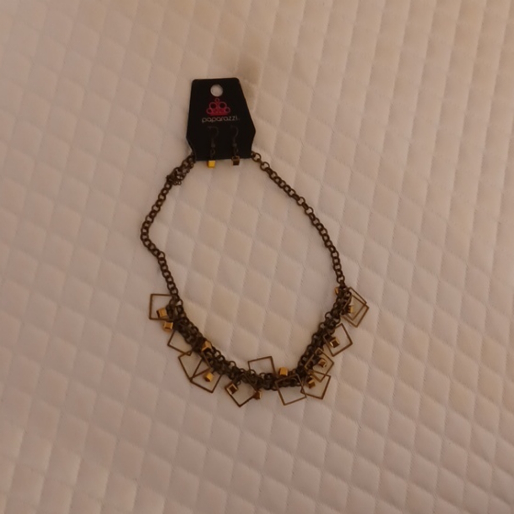 necklace and earrings set